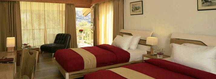 562/Raga on the Ganges - Rishikesh 07.jpg